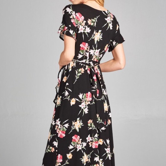 ❤️❗️Last 1! M Stunning black floral wrap dress - Picture 3 of 4